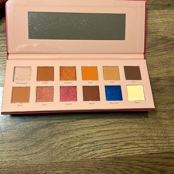 MELLOW COSMETICS - Sinopia Eyeshadow Palette - Picture 2 of 6